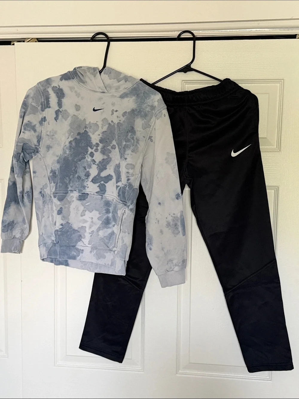 Nike Kids Tie-Dye Hoodie & Black Joggers Set - Gray/Black